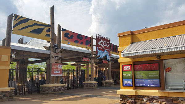 charter bus columbus ohio attractions columbus zoo and aquarium
