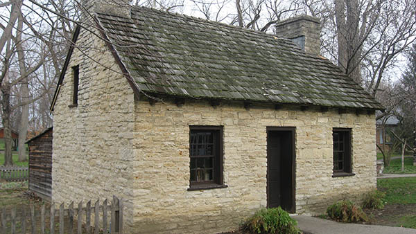 charter bus dayton ohio attractions carillon historical park