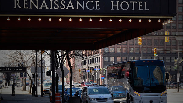 barons bus our fleet gallery parked renaissance hotel 600x338