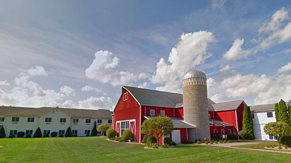 barons bus city attractions shipshewana indiana trading place